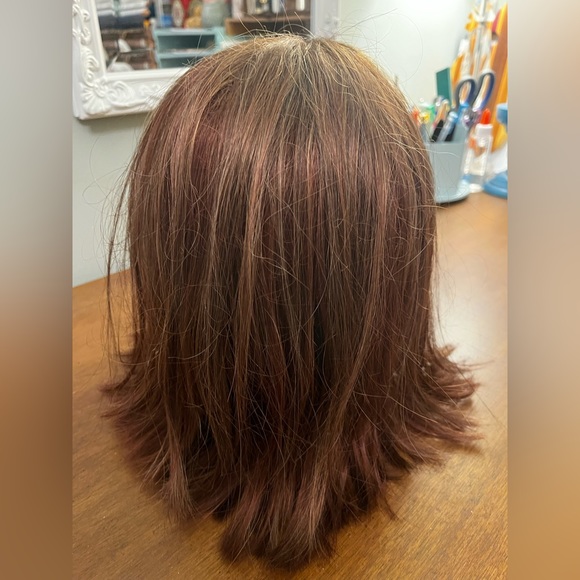 Fun wig with bangs - Picture 3 of 7